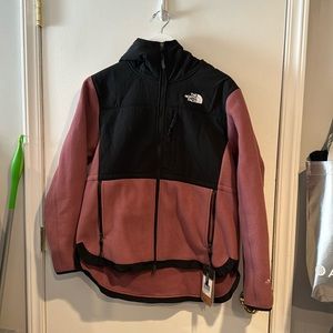 New Women’s North Face Denali Hoodie